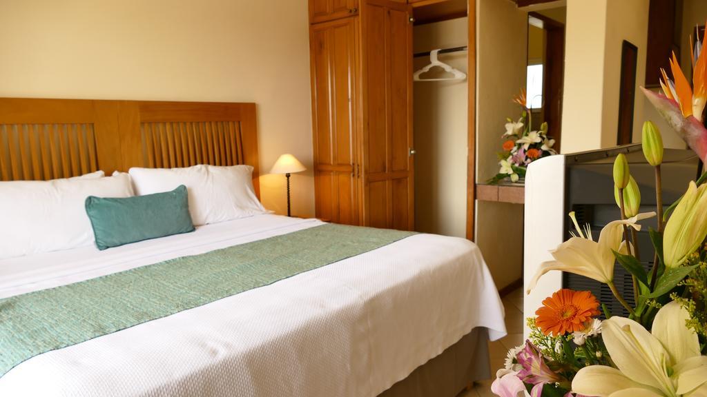 El Ameyal Hotel And Family Suites Cabo San Lucas Room photo