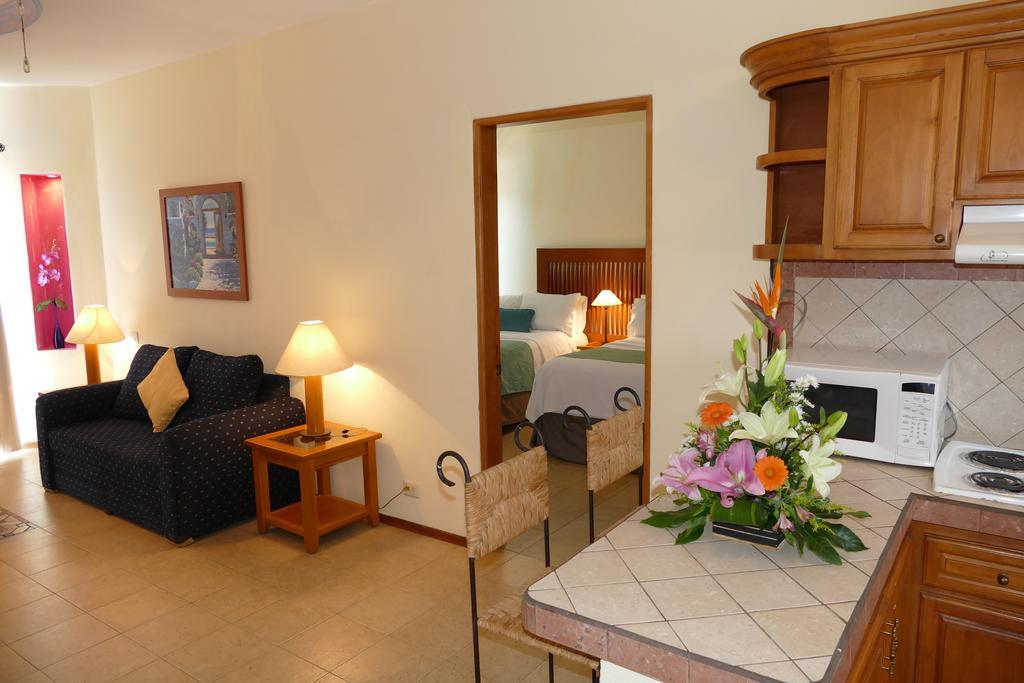 El Ameyal Hotel And Family Suites Cabo San Lucas Exterior photo