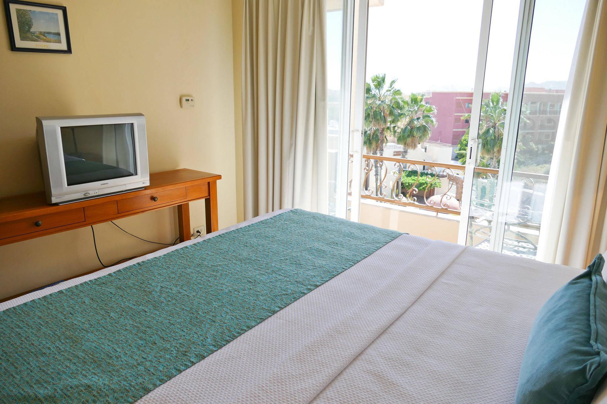 El Ameyal Hotel And Family Suites Cabo San Lucas Exterior photo