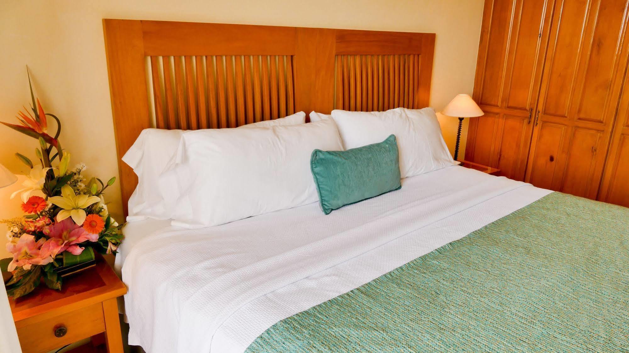El Ameyal Hotel And Family Suites Cabo San Lucas Exterior photo