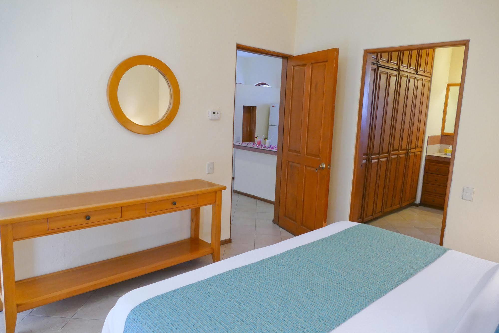 El Ameyal Hotel And Family Suites Cabo San Lucas Exterior photo